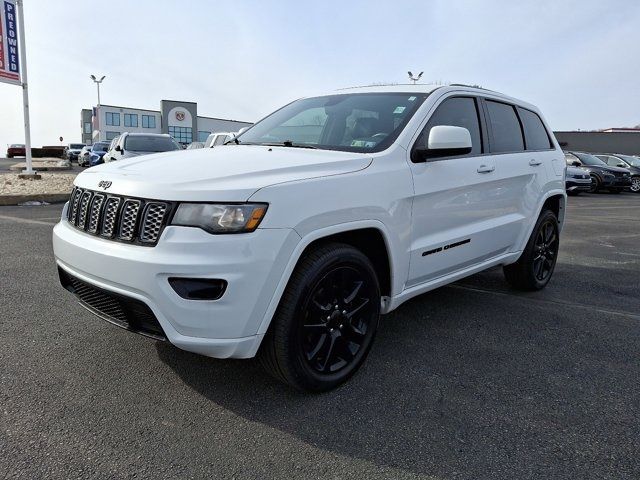 2017 Jeep Grand Cherokee Altitude