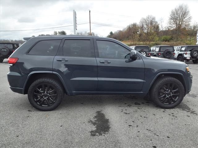 2017 Jeep Grand Cherokee Altitude