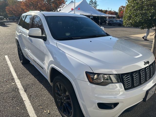 2017 Jeep Grand Cherokee Altitude