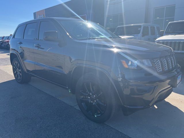 2017 Jeep Grand Cherokee Altitude