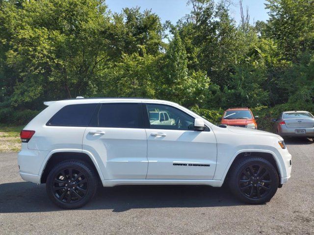 2017 Jeep Grand Cherokee Altitude