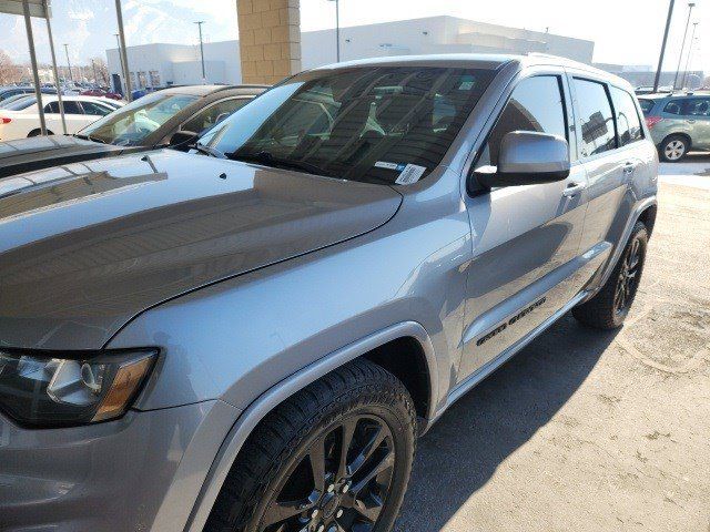 2017 Jeep Grand Cherokee Altitude