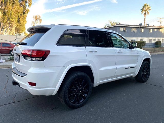 2017 Jeep Grand Cherokee Altitude