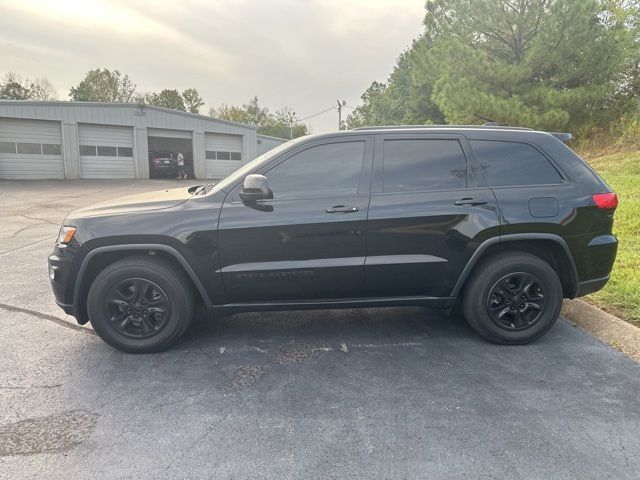 2017 Jeep Grand Cherokee Laredo