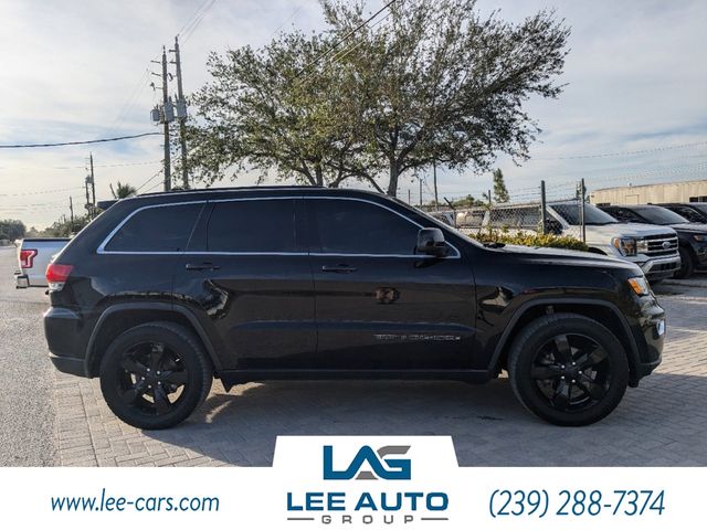 2017 Jeep Grand Cherokee Laredo