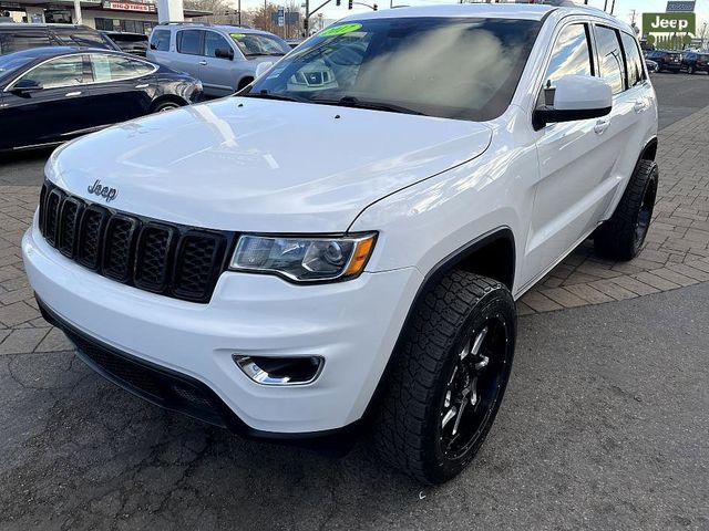 2017 Jeep Grand Cherokee Laredo