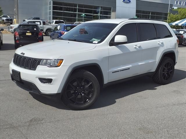 2017 Jeep Grand Cherokee Laredo