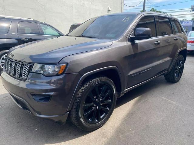 2017 Jeep Grand Cherokee Altitude