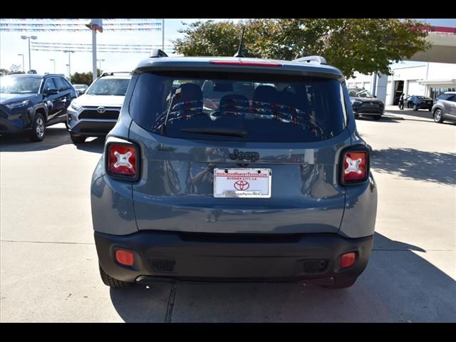 2017 Jeep Renegade Altitude