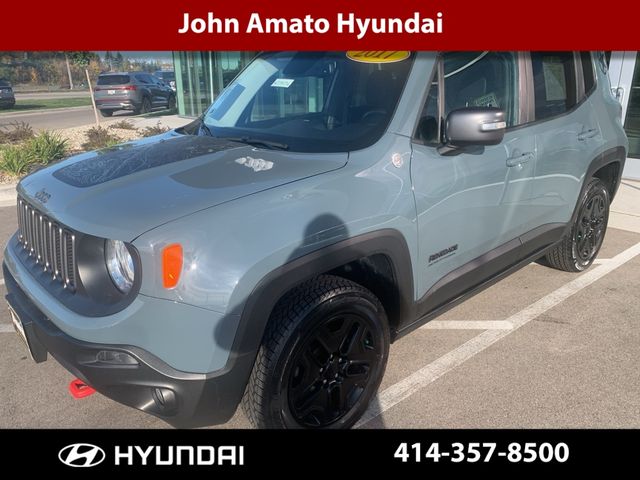 2017 Jeep Renegade Deserthawk