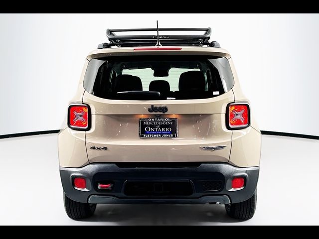 2017 Jeep Renegade Deserthawk