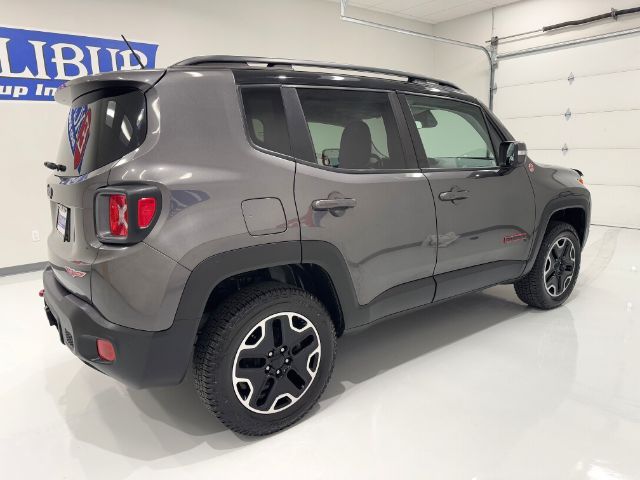 2017 Jeep Renegade Trailhawk