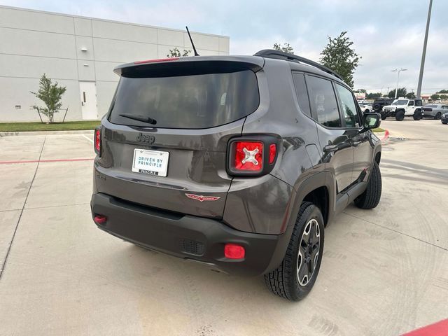 2017 Jeep Renegade Trailhawk