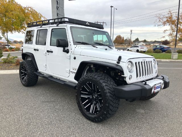 2017 Jeep Wrangler Unlimited Sahara