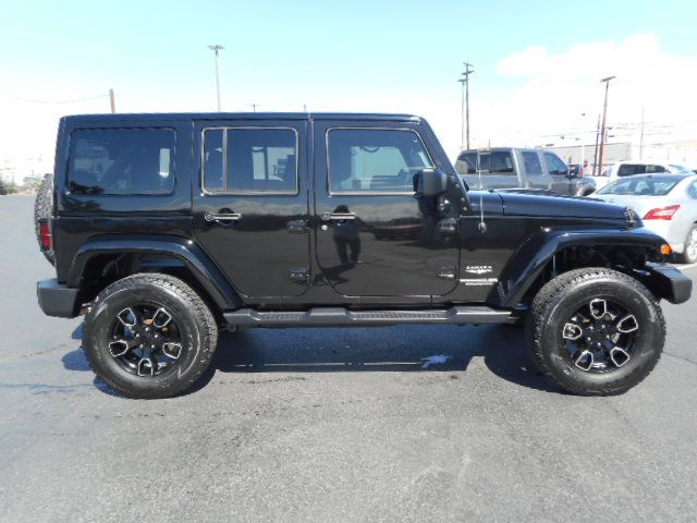 2017 Jeep Wrangler Unlimited Smoky Mountain