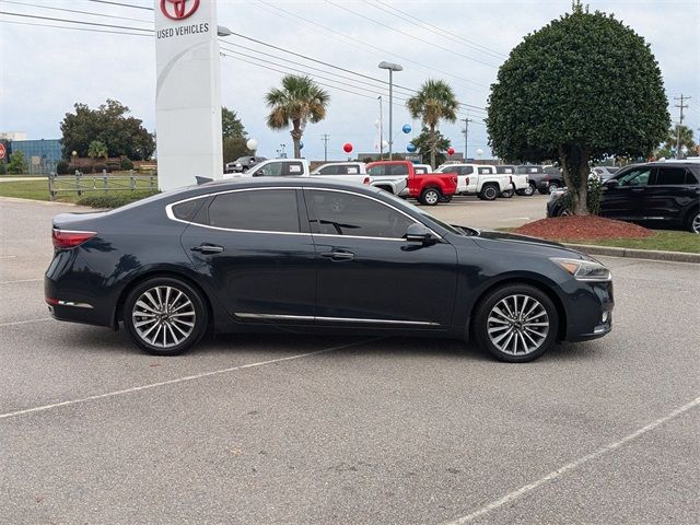 2017 Kia Cadenza Premium