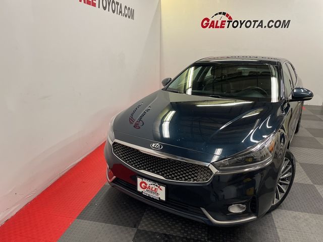 2017 Kia Cadenza Premium