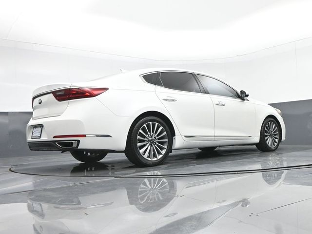 2017 Kia Cadenza Premium