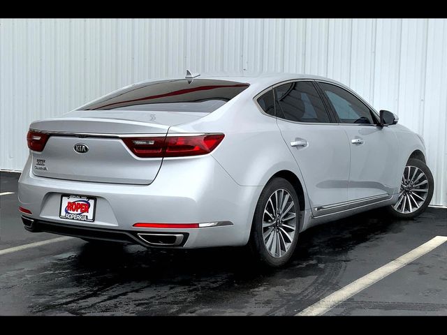 2017 Kia Cadenza Premium