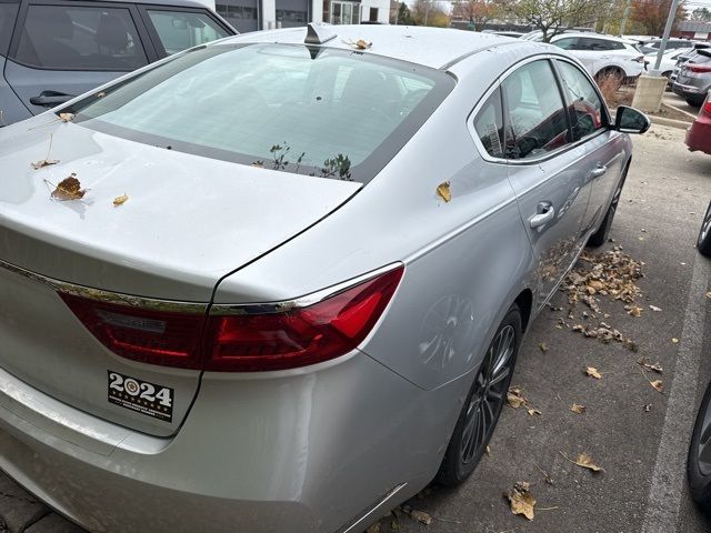 2017 Kia Cadenza Premium