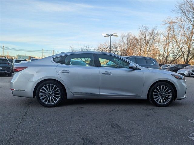 2017 Kia Cadenza Premium