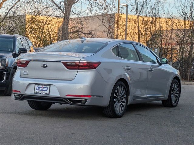 2017 Kia Cadenza Premium