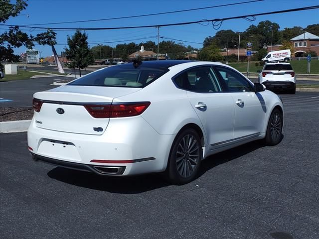 2017 Kia Cadenza Premium