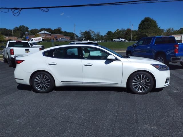 2017 Kia Cadenza Premium