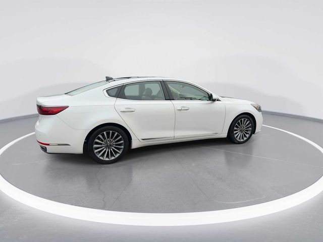 2017 Kia Cadenza Premium