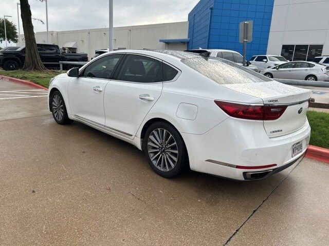 2017 Kia Cadenza Premium