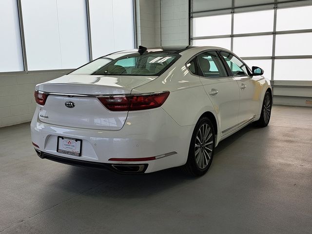 2017 Kia Cadenza Premium