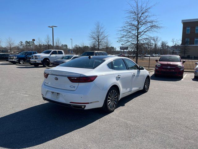 2017 Kia Cadenza Premium