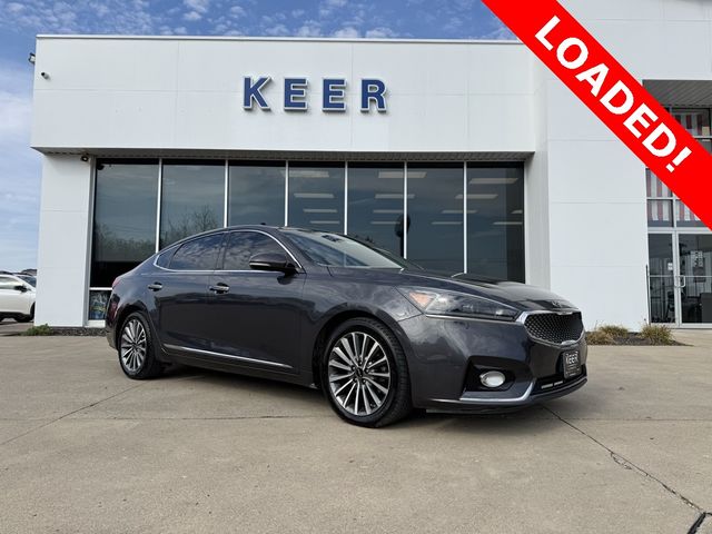 2017 Kia Cadenza Premium