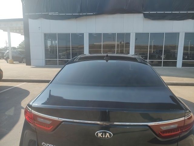 2017 Kia Cadenza Premium