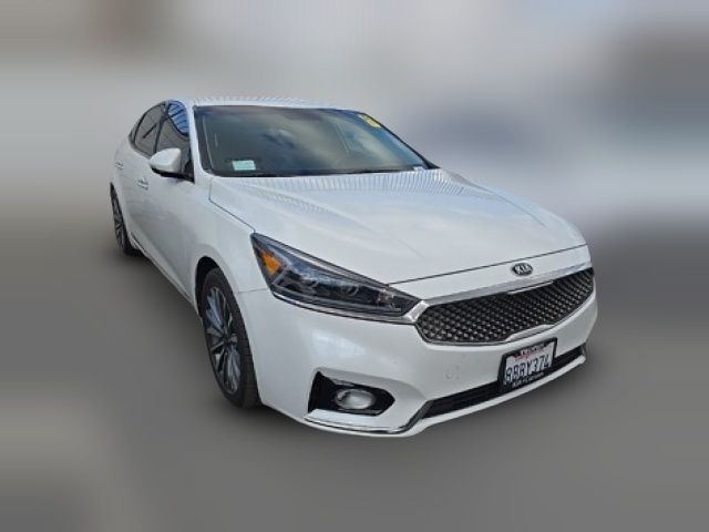 2017 Kia Cadenza Premium