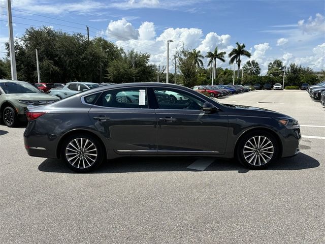 2017 Kia Cadenza Premium