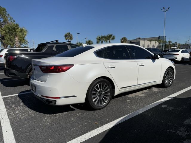 2017 Kia Cadenza Premium