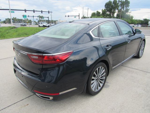 2017 Kia Cadenza Premium