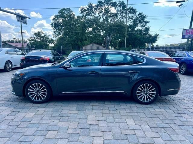 2017 Kia Cadenza Premium