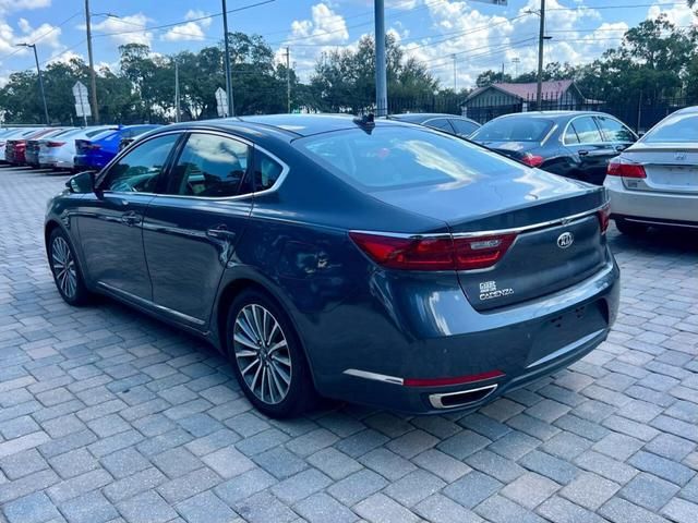 2017 Kia Cadenza Premium