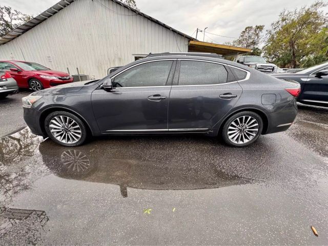 2017 Kia Cadenza Premium