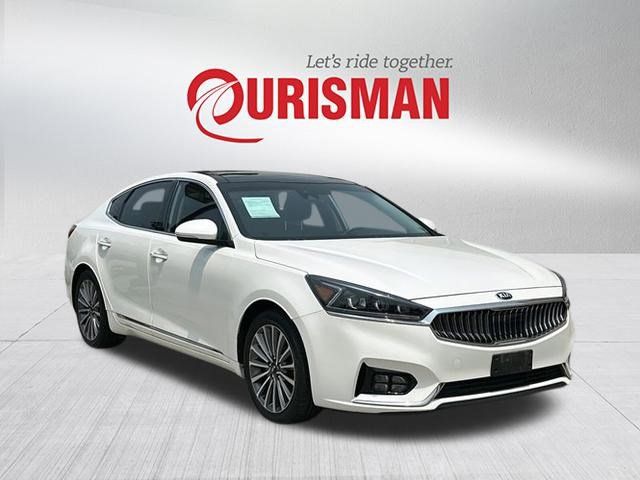 2017 Kia Cadenza Technology