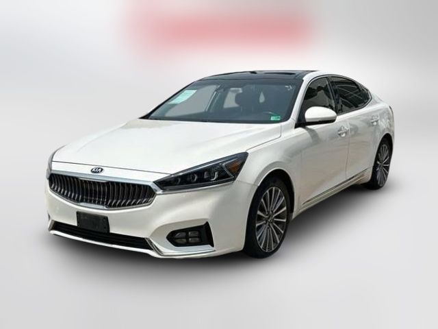 2017 Kia Cadenza Technology