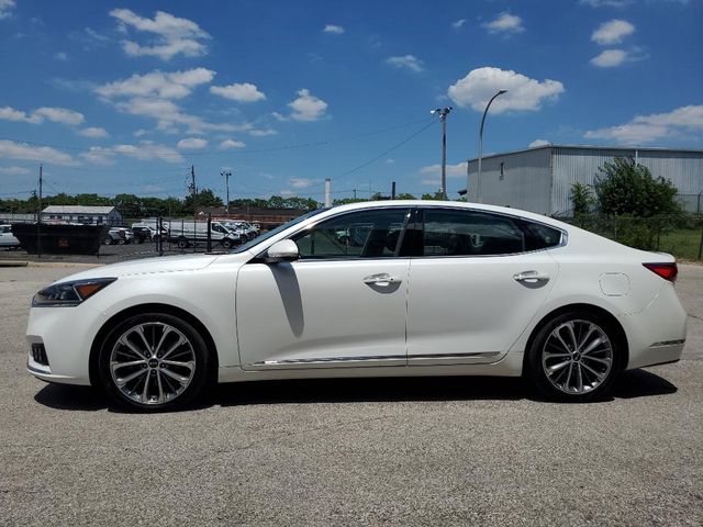 2017 Kia Cadenza Technology