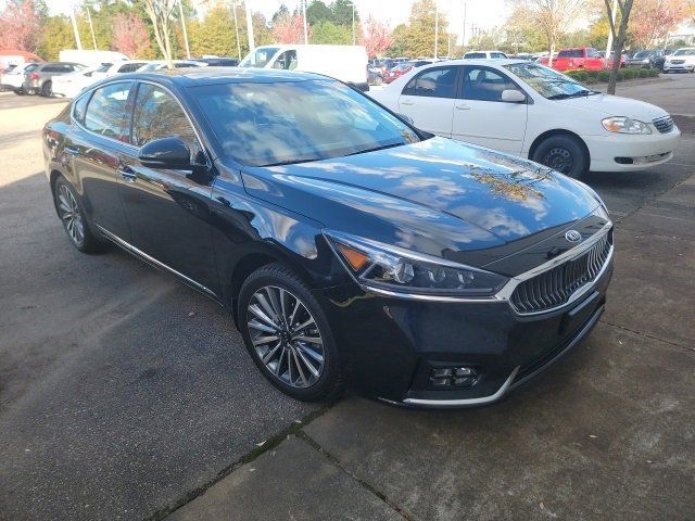 2017 Kia Cadenza Technology