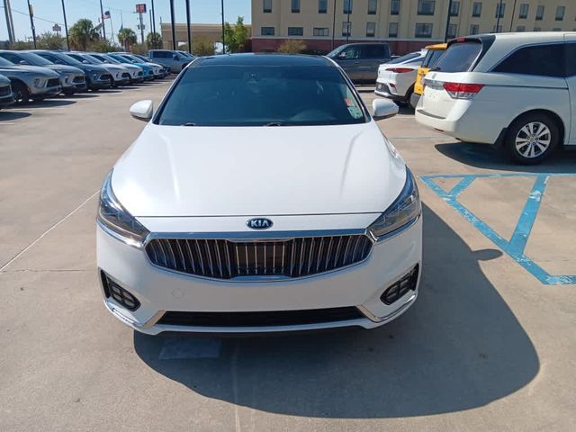 2017 Kia Cadenza Technology