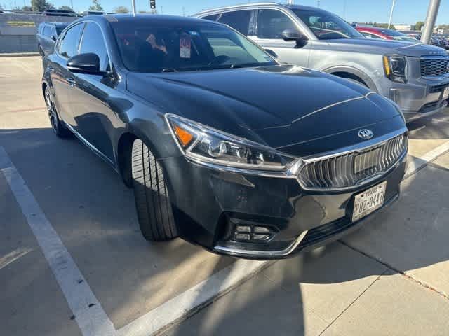 2017 Kia Cadenza Technology