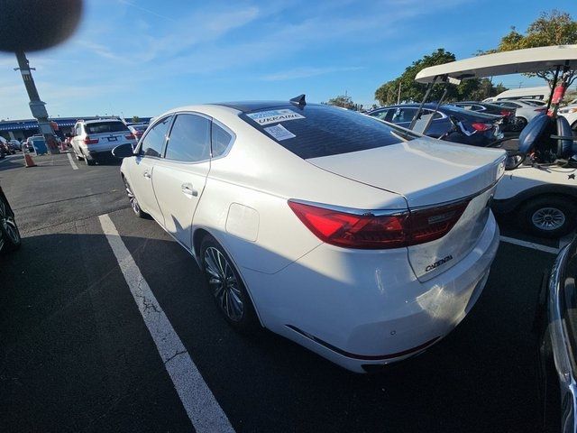 2017 Kia Cadenza Technology