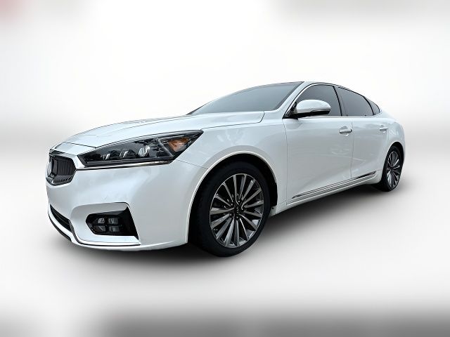 2017 Kia Cadenza Technology