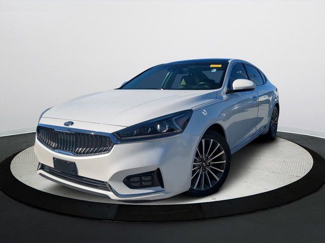 2017 Kia Cadenza Technology